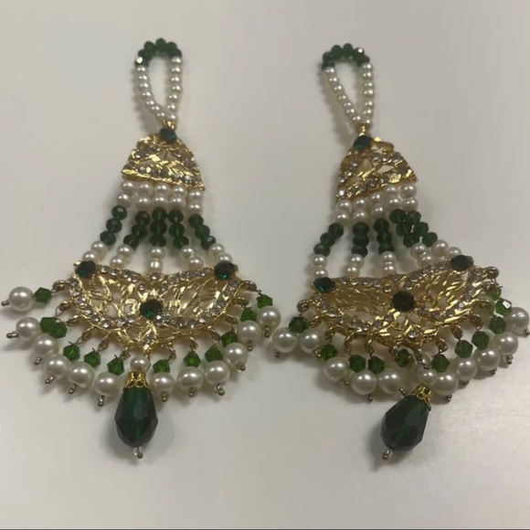 Eclectic Statement Kundan Style Indian Earrings Gold W/Green White Beads New - Picture 4 of 9